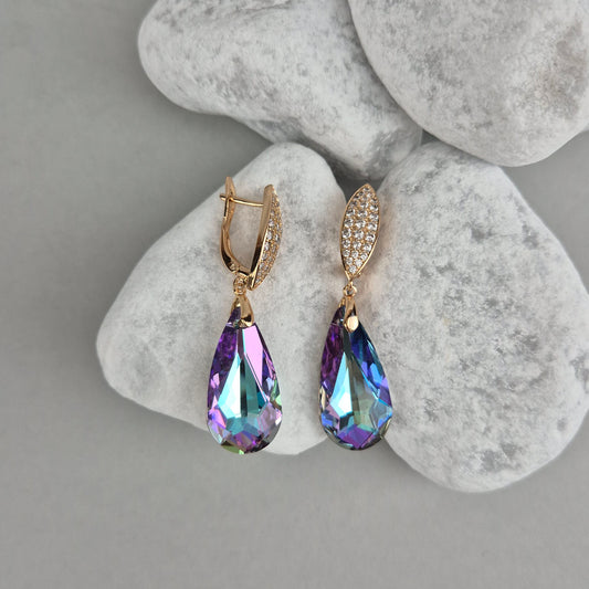 Eleganti auskari ar angļu aizdari un mirdzošiem Swarovski akmeņiem